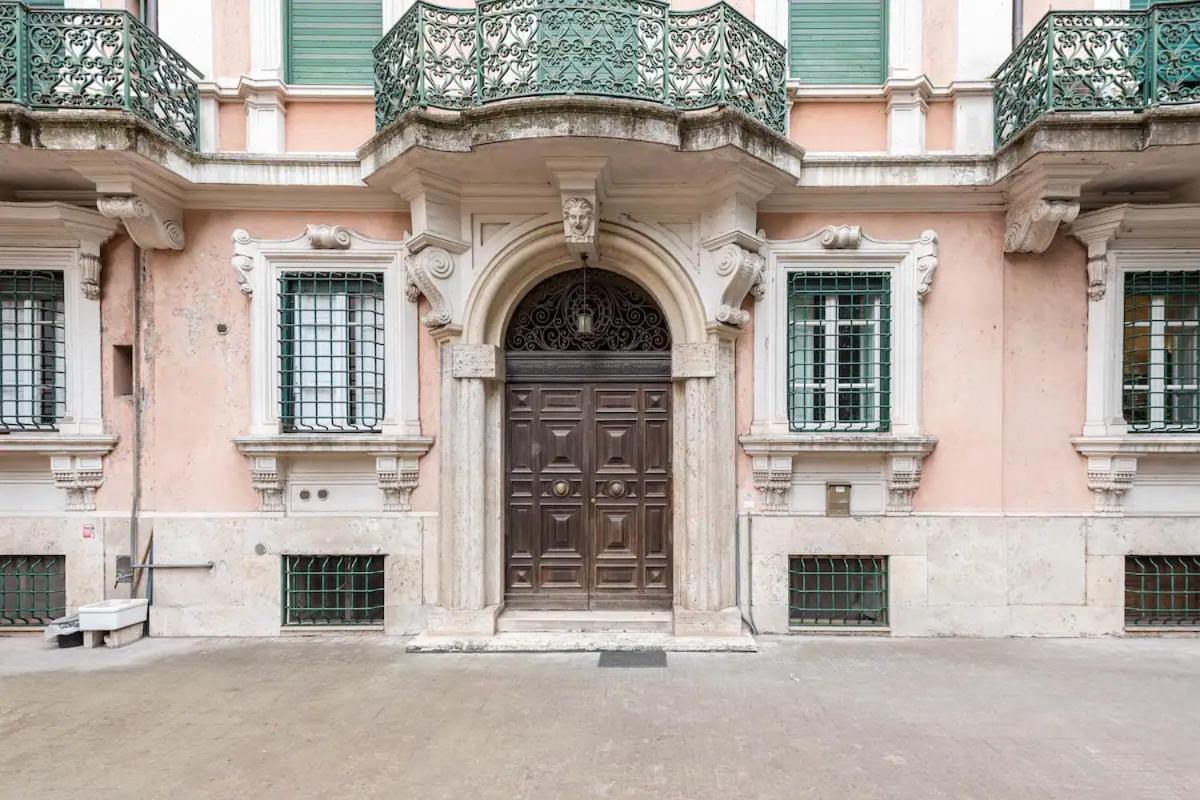 Marcantonio Home Rome: Colosseum Apartments for Groups — Photos 1